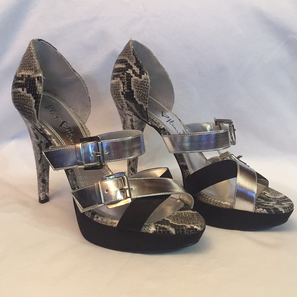 Velvet Heart 💕Women's Oriana High Heels Platforms